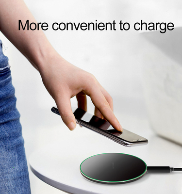 Simple and Fashion Design Wireless Fast Charger, Safe and High Quality Wireless Charger Pad